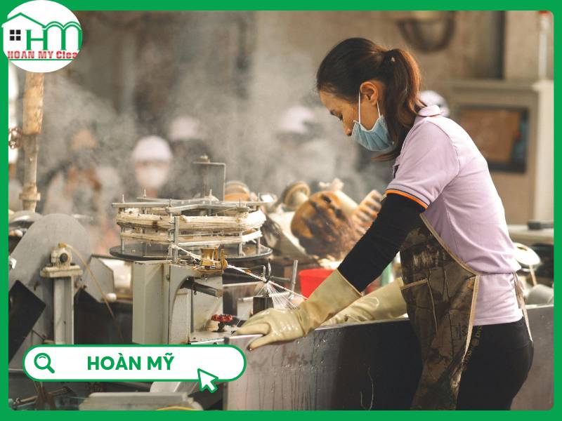 Tạp Vụ Nhà Xưởng